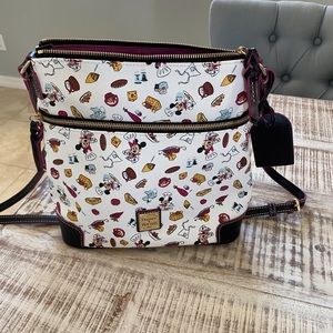 Disney Dooney & Bourke Food & Wine Epcot 2020 Cross Body Bag